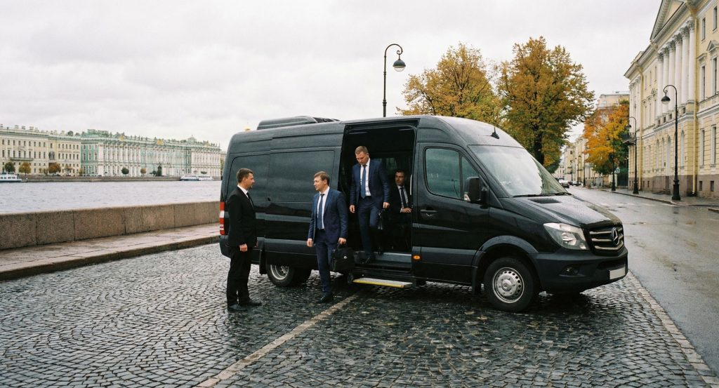 Микроавтобус для делегаций в Санкт-Петербурге